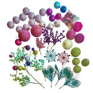 Lot Of Ornaments, Mardi Gras, Reefs, Crafts, Mardi Gras Colored Decorations